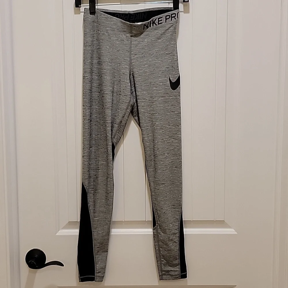 Nike Pro Dri Fit Grey Black Athletic Leggings Size Small - Picture 9 of 9
